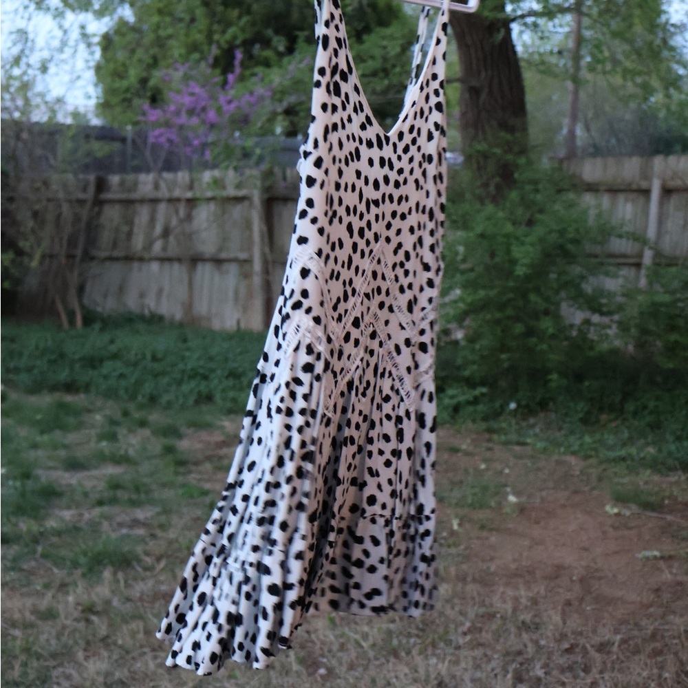 Black and White Polka Dot Dress - Picture 2 of 3